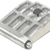 Shredder blade counter plate